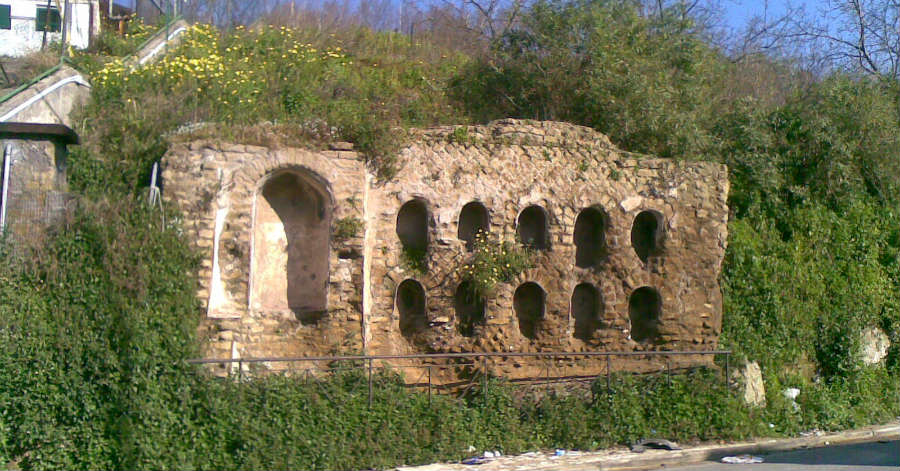 Colombarium via Pigna