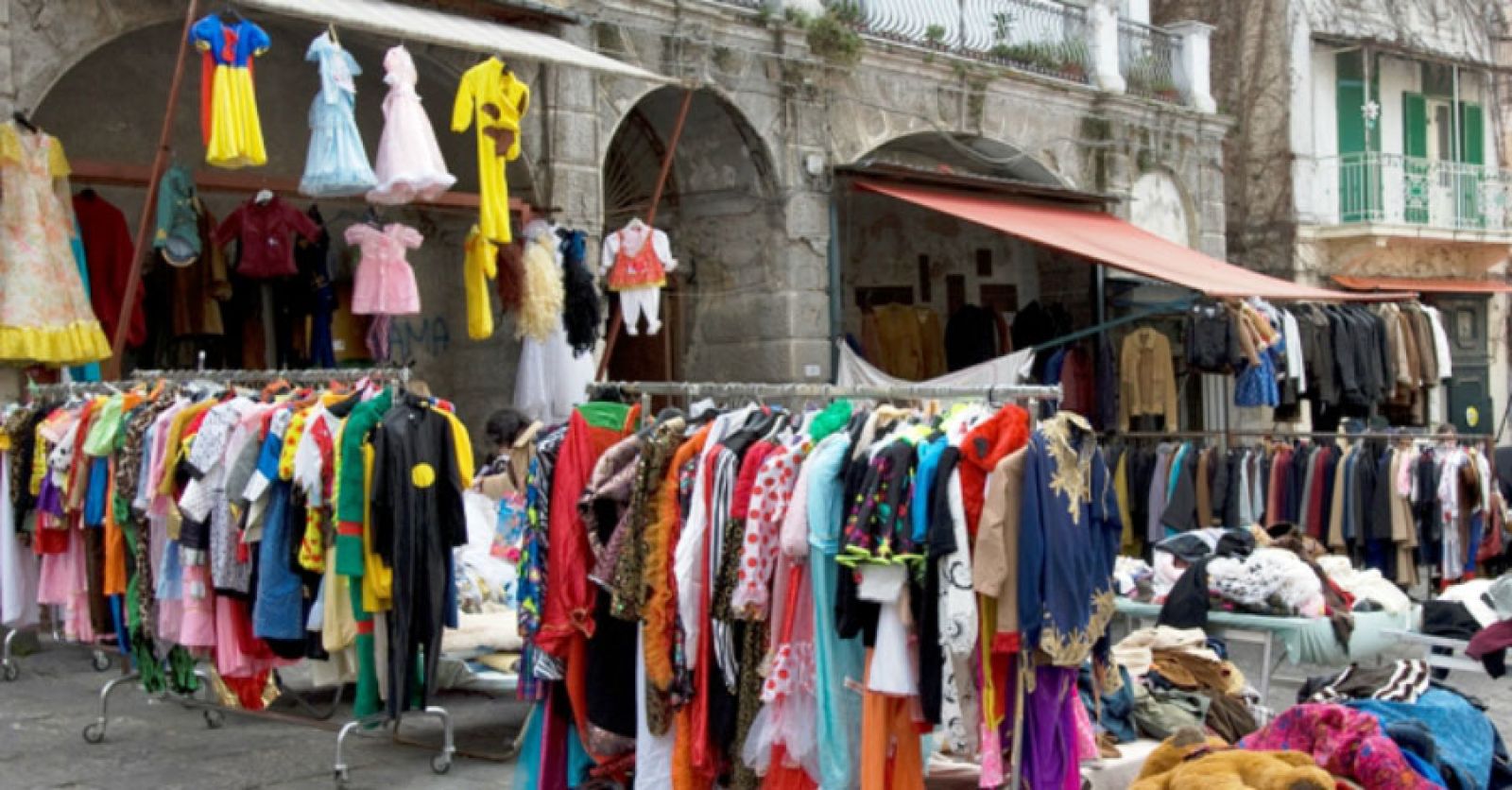 Il mercato di Resina - La moda vintage a Napoli - Eventi Napoli